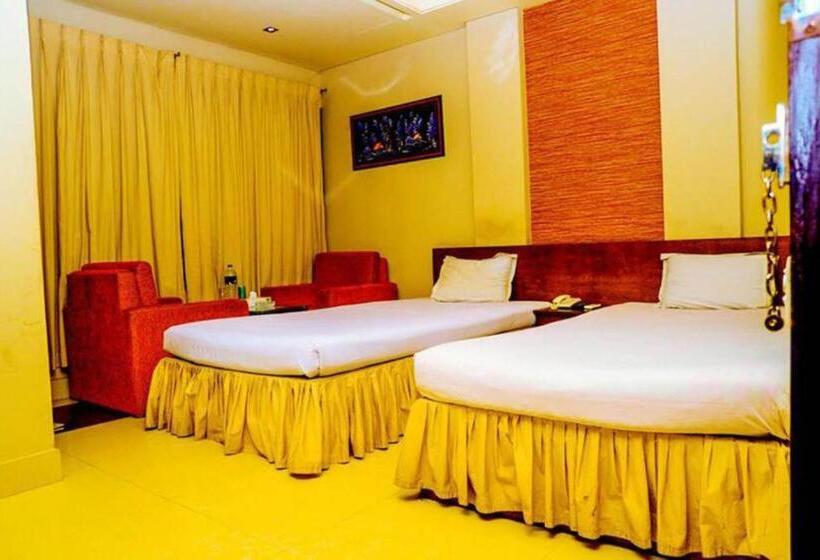 اتاق لوکس, Royal Living Hotel & Suites