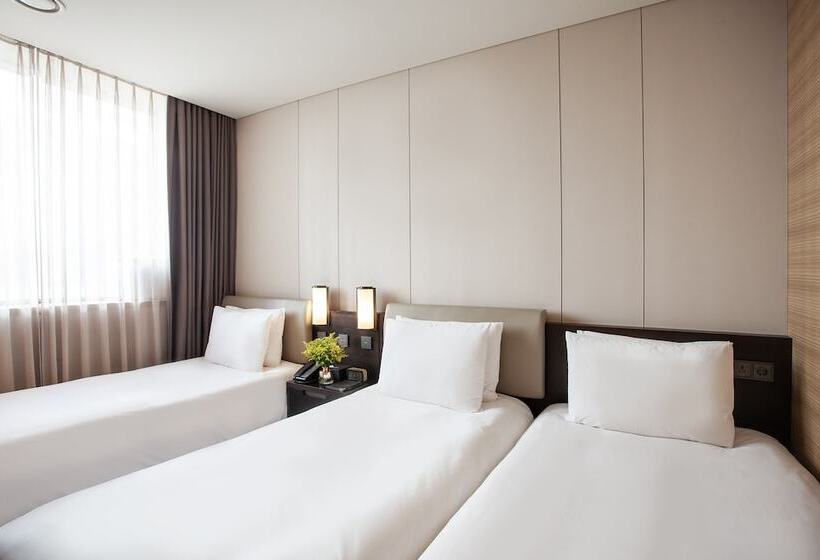 Cameră Triplă Deluxe, Crown Park Hotel Seoul Myeongdong