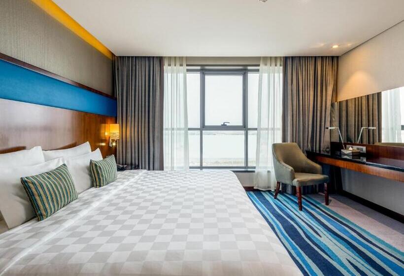 Люкс Deluxe 2 Спальни, Flora Al Barsha Hotel At The Mall
