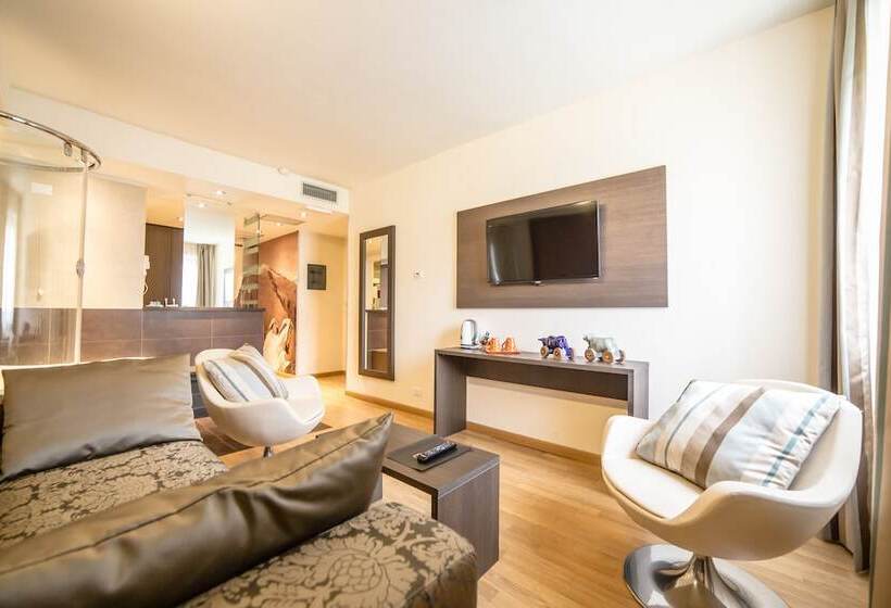 سوییت, Hb Aosta Hotel & Balcony Spa