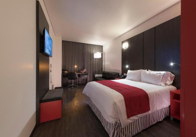 غرفة قياسية سرير كينج, Ramada Encore By Wyndham San Luis Potosi
