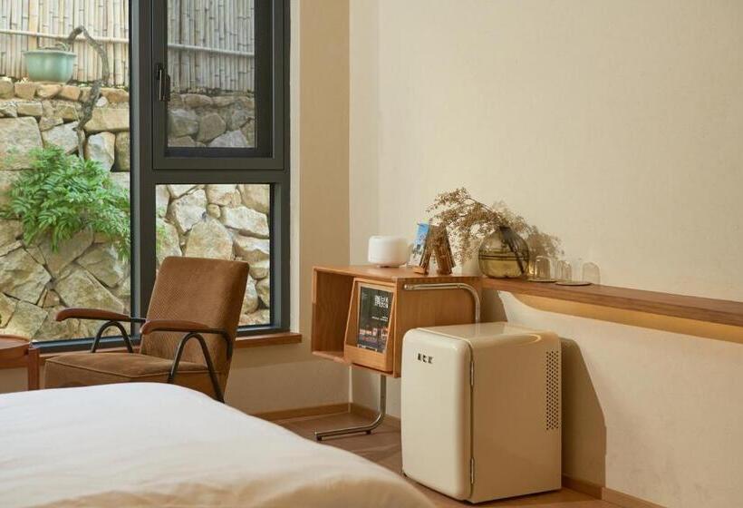 اتاق استاندارد با چشم‌انداز, Mountain And Autumn Homestay