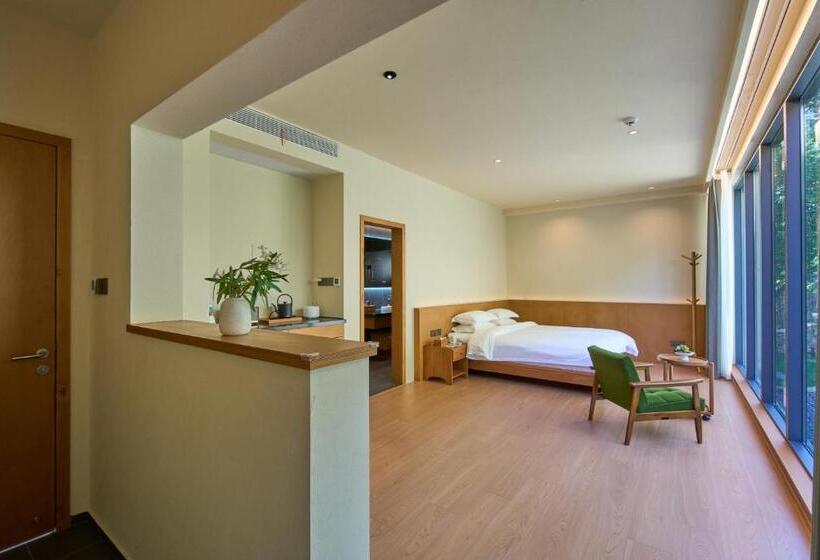 اتاق سوپریور با چشم‌انداز, Mountain And Autumn Homestay