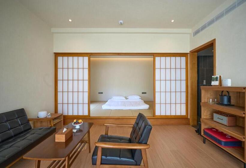 اتاق استاندارد با تراس, Mountain And Autumn Homestay