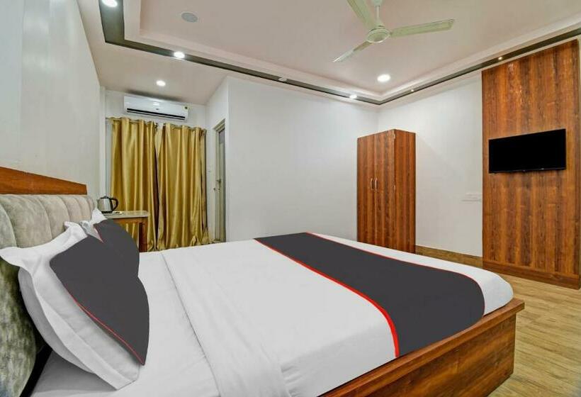 اتاق کلاسیک سه تخته, Collection O 809269 The Grand Megha Resort