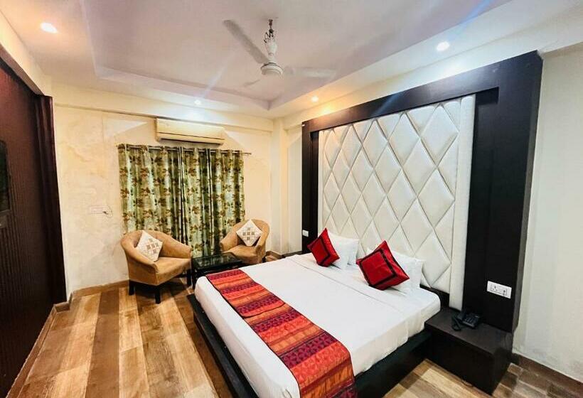 Номер Deluxe, Grand Continental @ Har Ki Pauri Haridwar