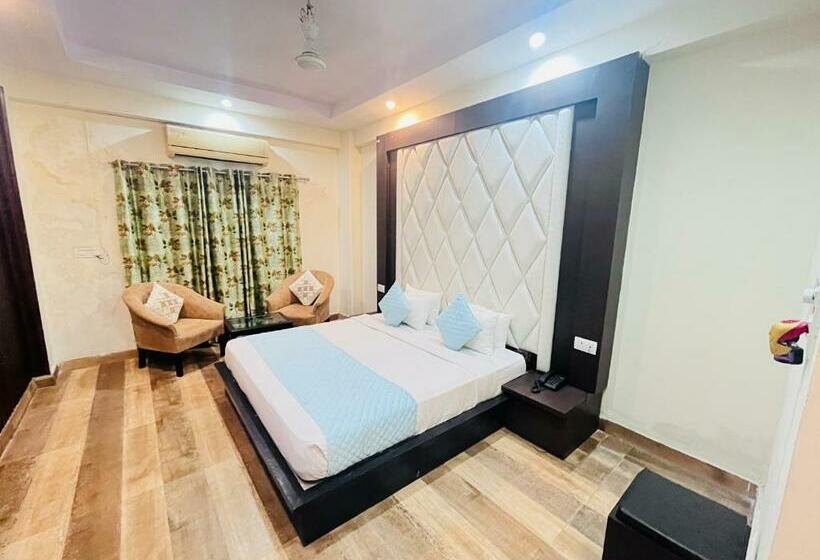 Номер Стандарт, Grand Continental @ Har Ki Pauri Haridwar