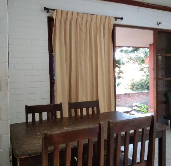 2间卧室的房子, Monkey Samui Hostel
