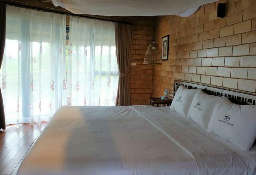 اتاق استاندارد با چشم‌انداز دریاچه, Tomodachi Retreat  Lang Mit