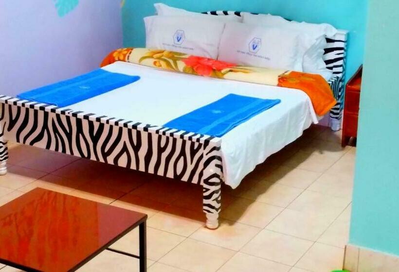 اتاق لوکس, Miryams Village Inn Safari Lodge