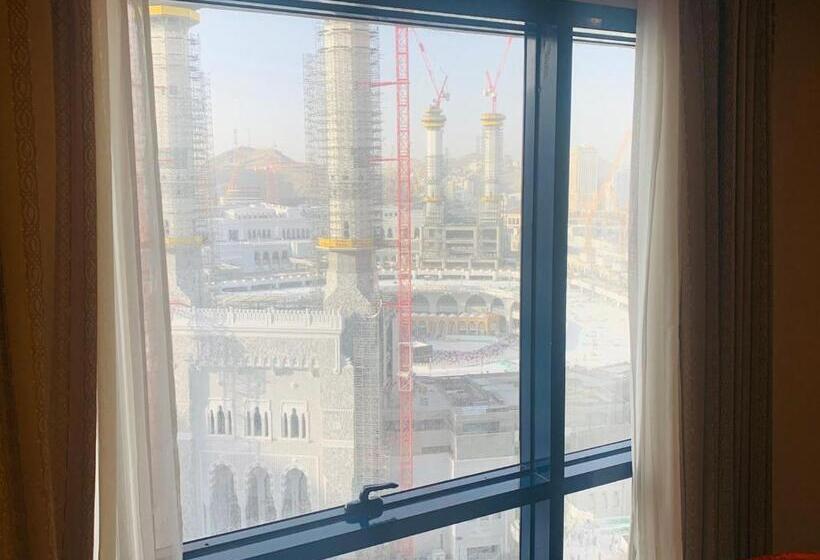 스탠다드 스튜디오 (전망), Al Safwah Hotel First Tower 1