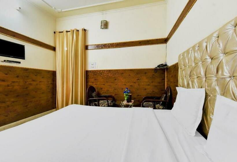 Трехместный Номер Классика, Oyo 87525  Green