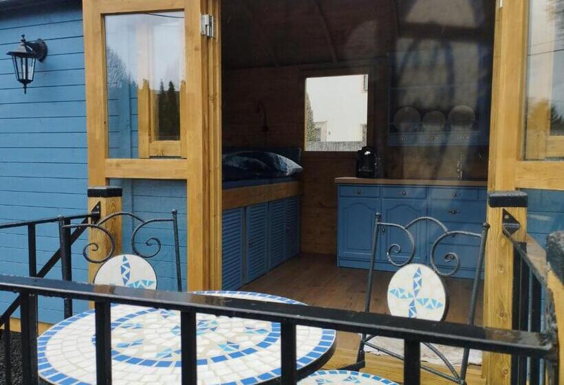 샬레, Penzion Restaurace U Helferů