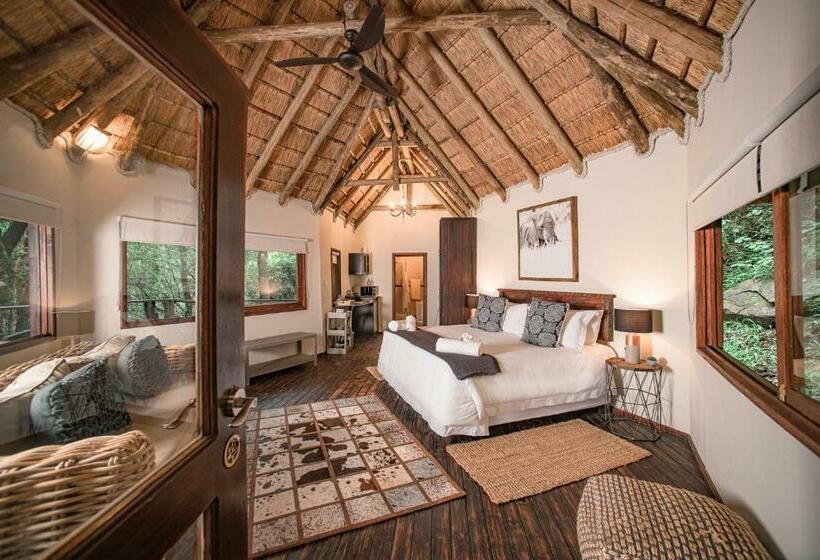 Люкс Вид на Реку, Serenity Mountain And Forest Lodge