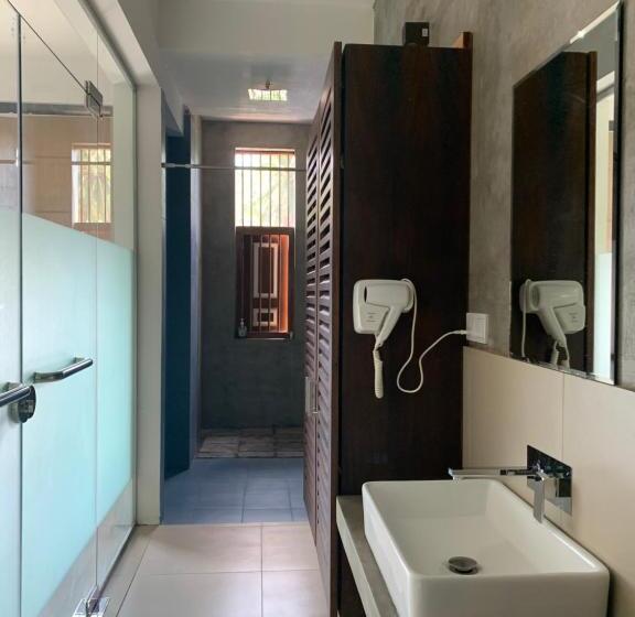 سوییت خانوادگی, Handagedara Resort & Spa