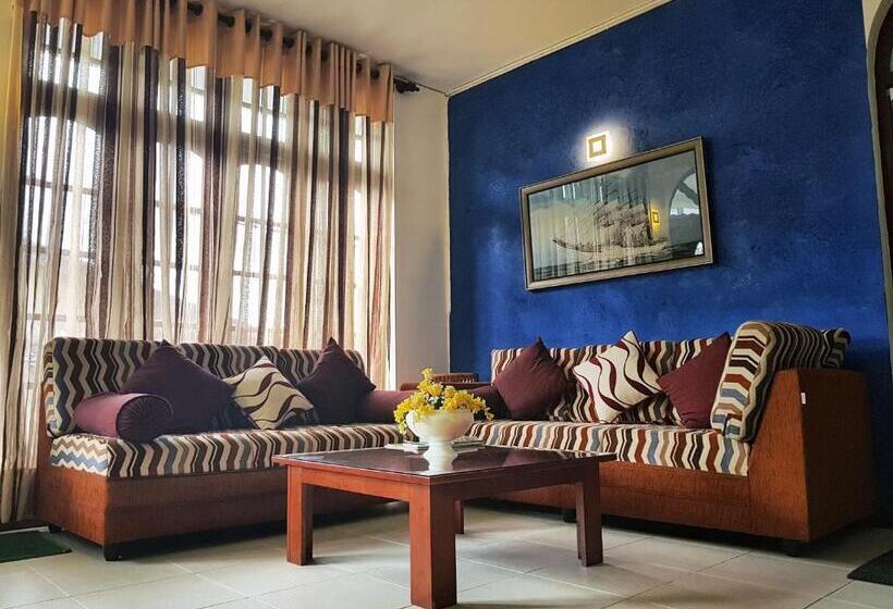 اتاق خانوادگی, Nuwara Eliya Hills Rest