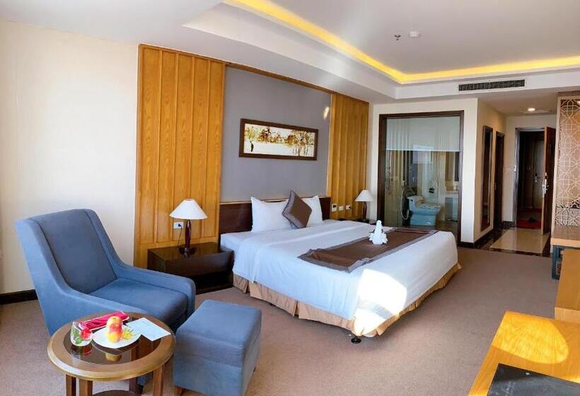 اتاق لوکس با چشم‌انداز دریا, Muong Thanh Luxury Nhat Le
