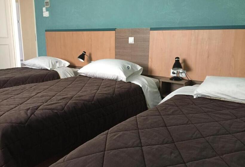 Трехместный Номер Базовый, Ostria