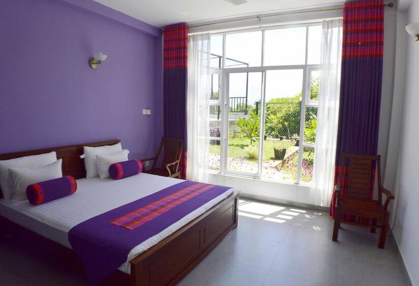 اتاق استاندارد, Villa Baywatch Rumassala