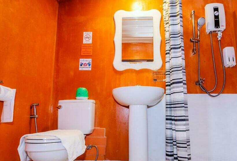 스탠다드 룸, Retro Box Hotel Chumphon
