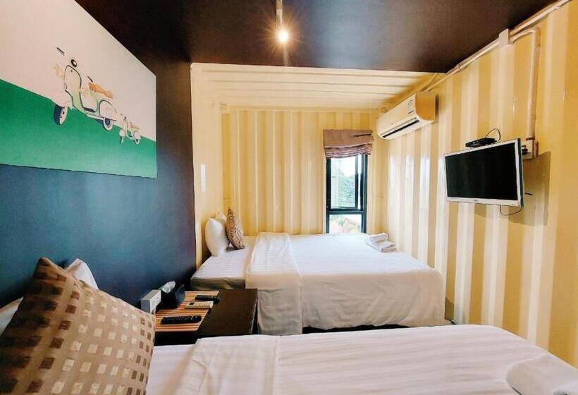 스탠다드 룸, Retro Box Hotel Chumphon