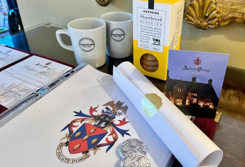 キングサイズベッドのスタンダードルーム, Abbots Grange Manor House