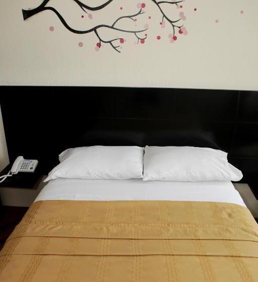 컴포트 룸, Hostal Capri