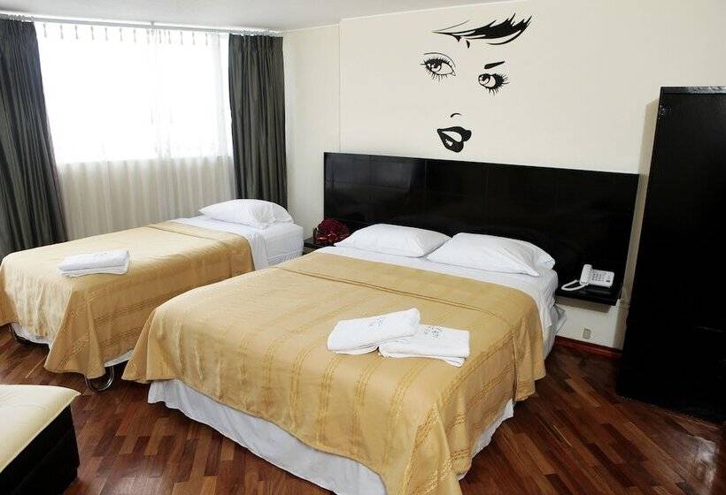 스탠다드 트리플 룸, Hostal Capri