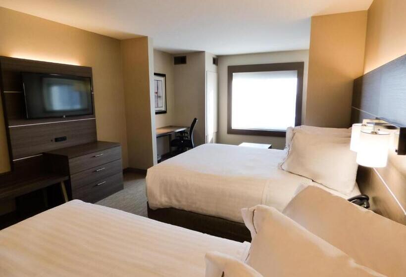 Номер Deluxe Адаптированный для Инвалидов, Holiday Inn Express & Suites Plymouth   Ann Arbor Area, An Ihg