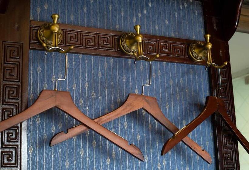 اتاق لوکس با چشم‌انداز شهر, Sapa House