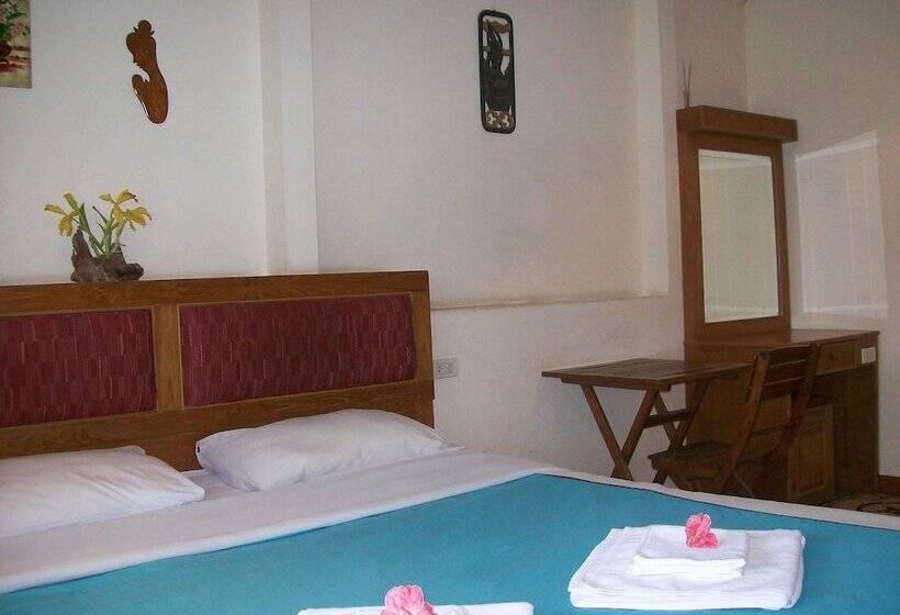 غرفة قياسية, Chaiyapoon Inn