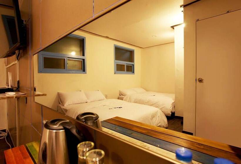 스탠다드 룸, W Mini Hotel   Hostel