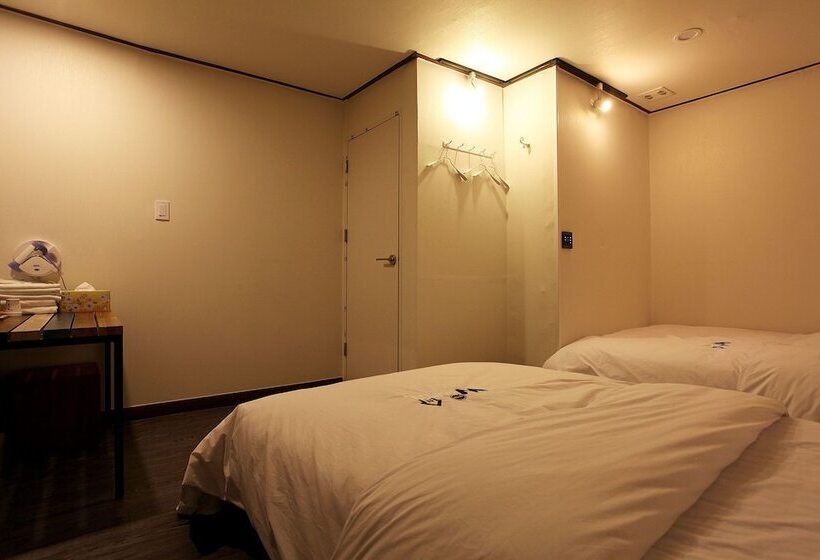 스탠다드 룸, W Mini Hotel   Hostel