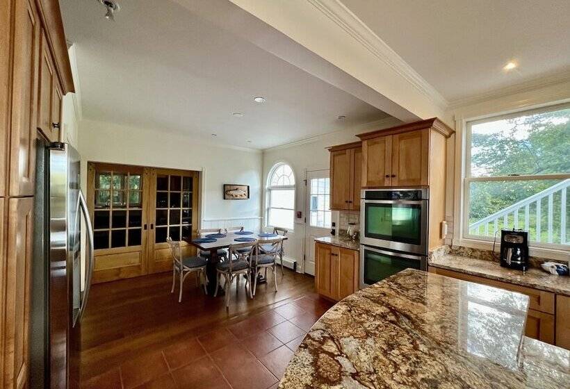 Дом 1 Спальня, Hill Farm Inn