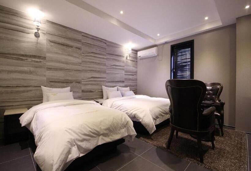Номер Премиум, Almond Hotel Busan Station