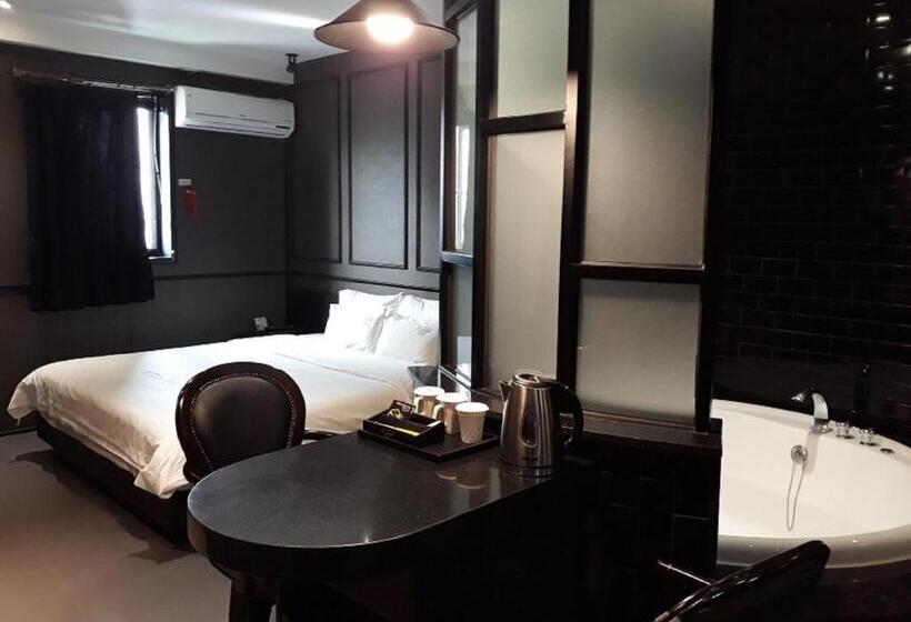 Номер Deluxe, Almond Hotel Busan Station