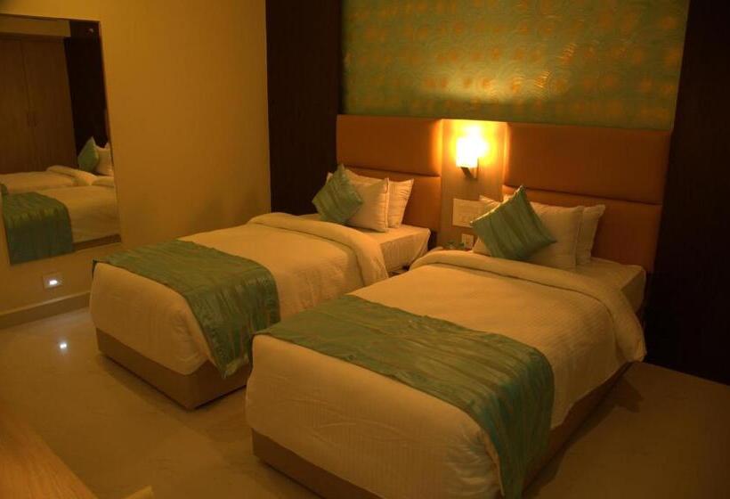标准间, Renest Tirupati