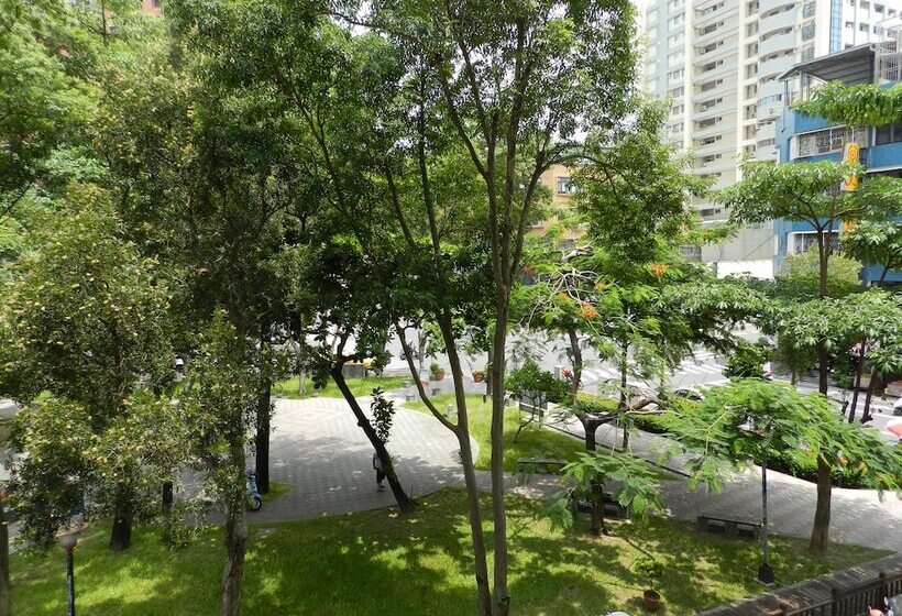اتاق استاندارد, Tainan Inn