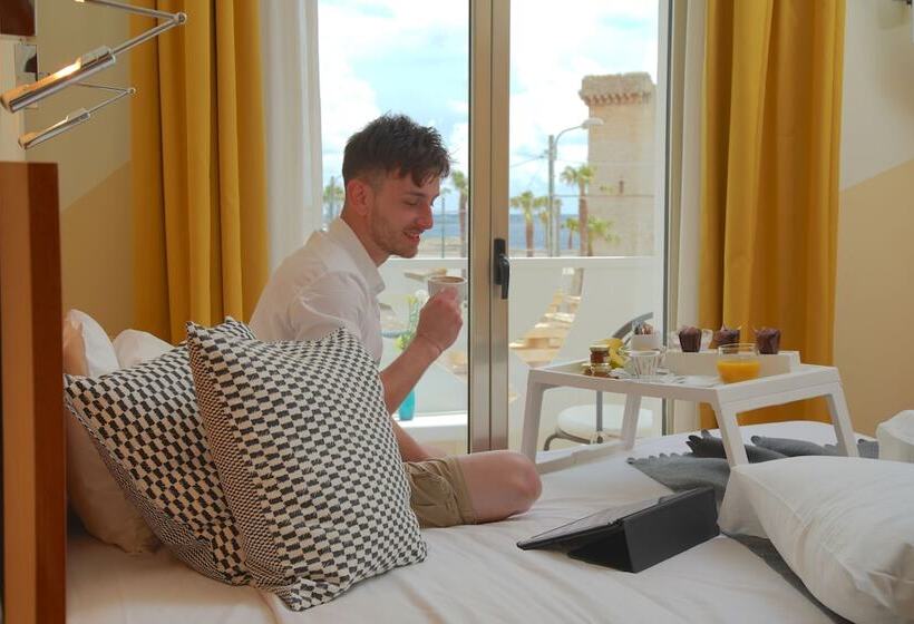 Семейный Номер, Piccadilly Rooms Restaurant And Beach