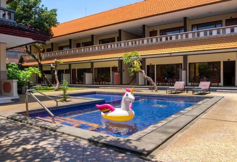 اتاق لوکس, Oka Legian