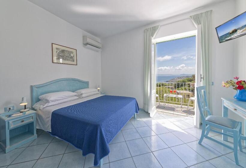 Номер Стандарт Вид на Море, Villa D'orta