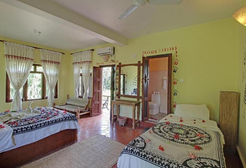 اتاق لوکس, Sapana Village Lodge
