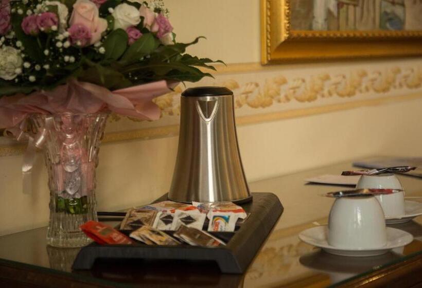 اتاق اکونومی, B&b Art Suite Santa Brigida