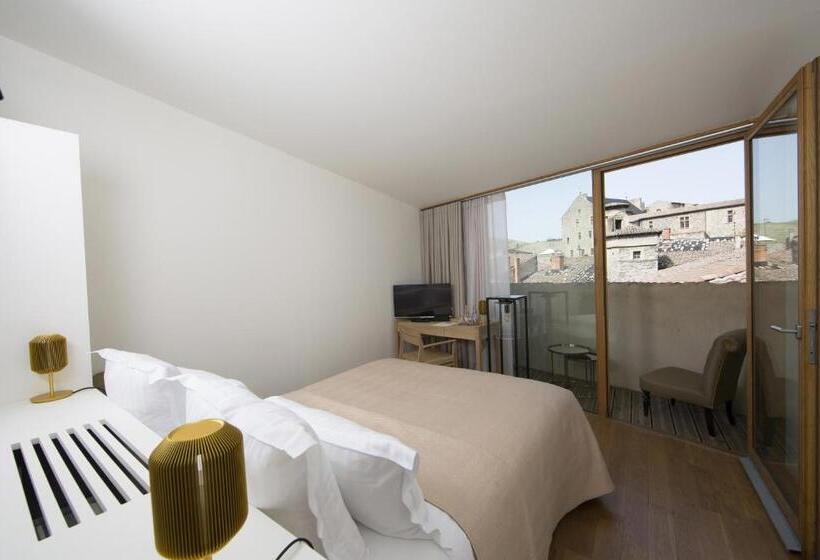 Номер Стандарт с Балконом, Hôtel De La Villeon