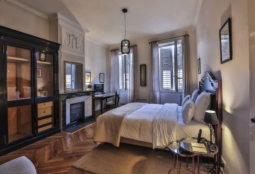 Номер Deluxe, Hôtel De La Villeon