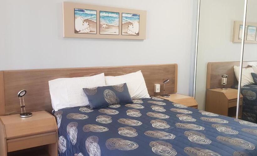 스탠다드 룸, Rainbow Sands Resort