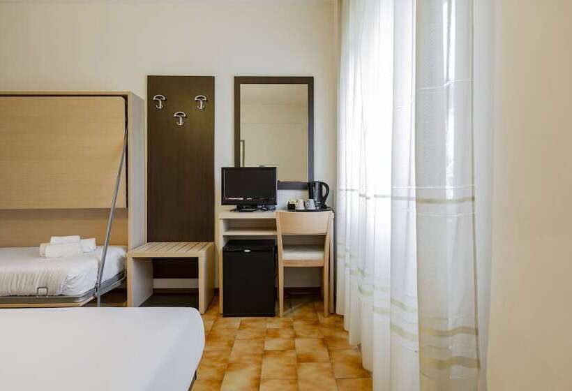 Номер Стандарт Трехместный, Catignano Hotel Ristorante