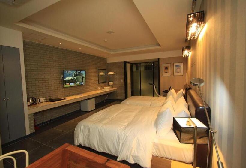 اتاق استاندارد, Hound Hotel Changwon Terminal