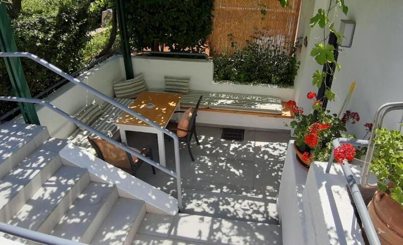 Студия Стандарт, Artemis Village Apartments & Studios