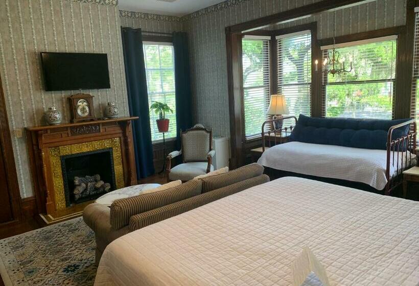 מיטת קינג בסוויטה, Amelia Island Williams House